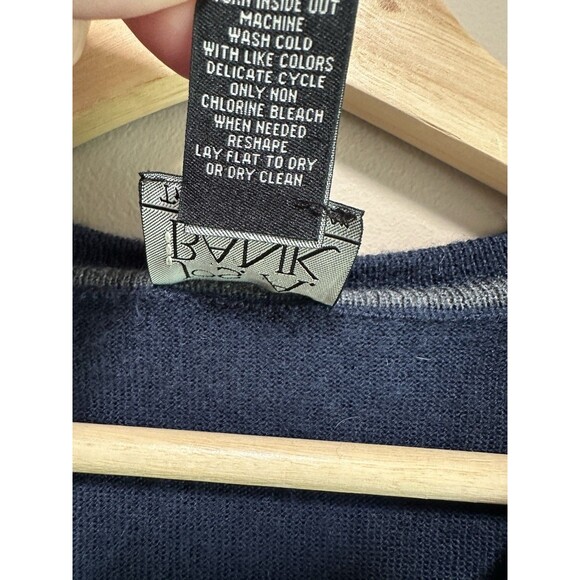 Jos A Bank Men's V-neck Long Sleeve Navy‎ Blue Sweater 100% Merino Wool Size XL - Picture 5 of 11